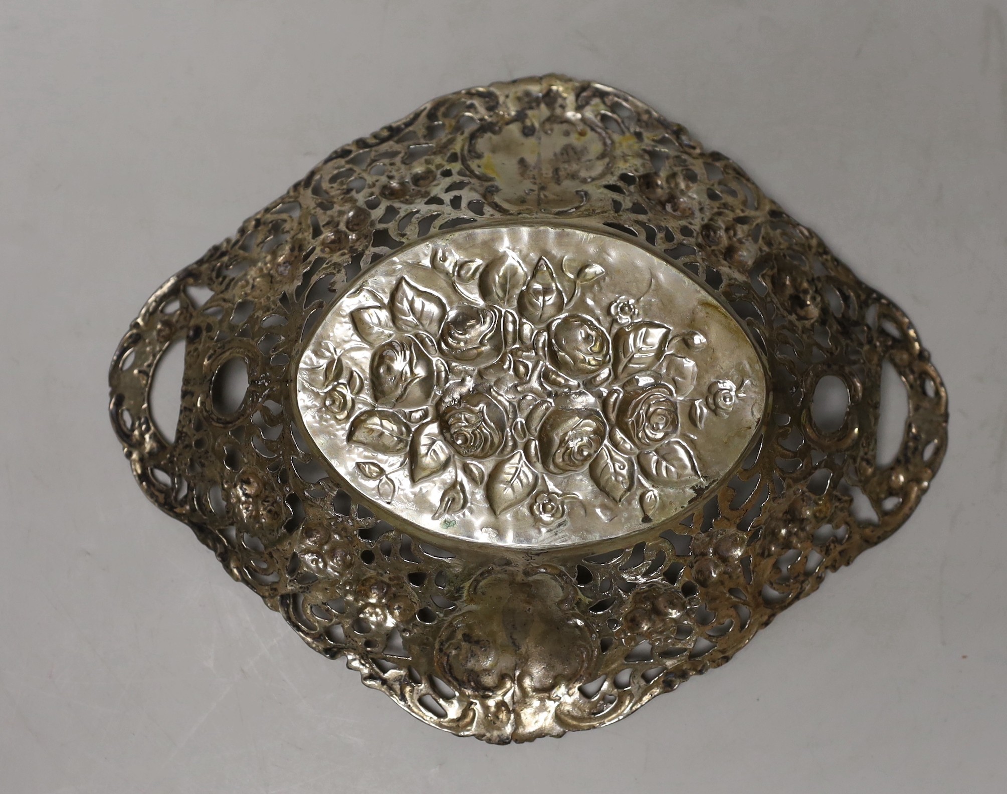 A continental pierced 800 standard white metal oval dish, 22.5cm, 6.1oz.